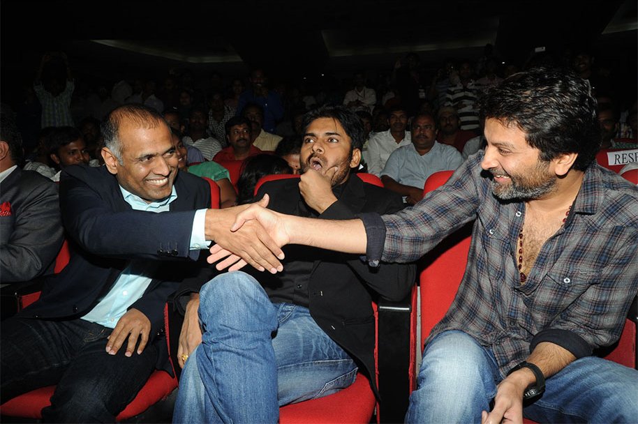 Attarintiki-Daredi-Thank-You-Meeting